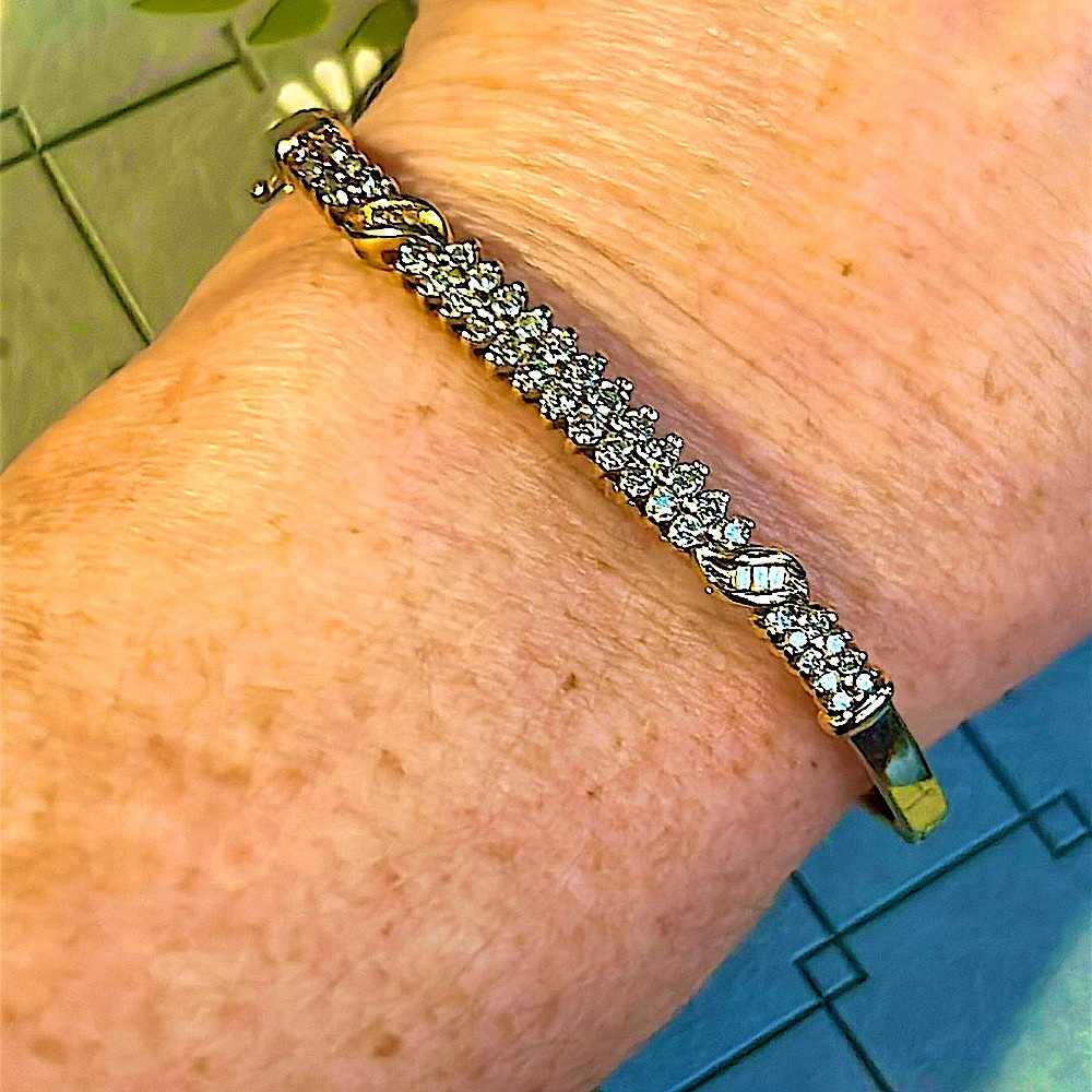 Vintage 14K Diamond Hinged Bangle Bracelet - Picture 4 of 8